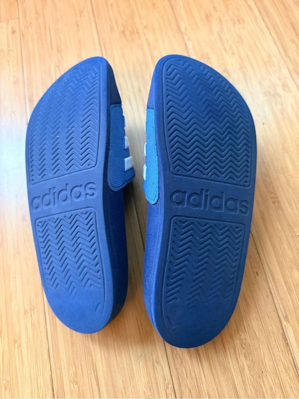 adidas Adilette Shower Slides. Size:13K